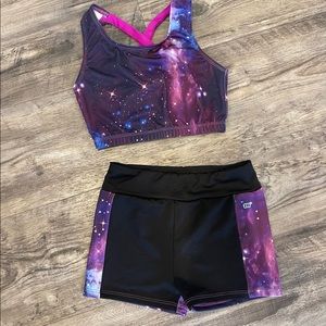 Barely Worn! Girls sports Bra and shorts set